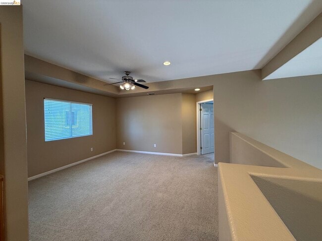 Building Photo - 533 Stirling Ct