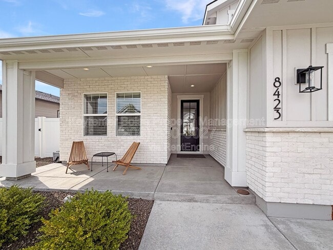 Building Photo - 8423 W Brooks Dr
