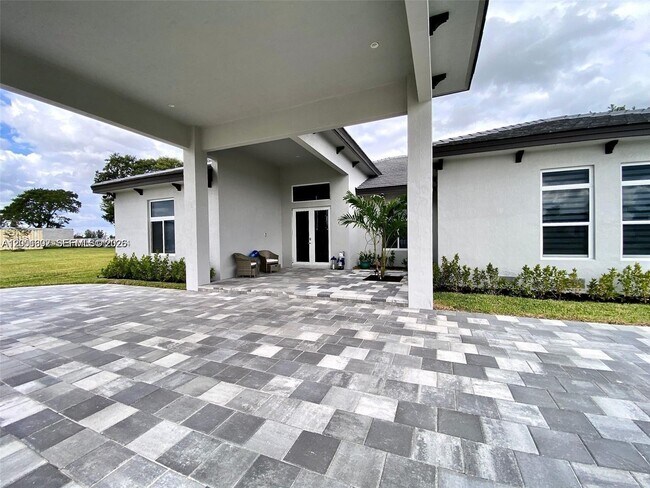 Building Photo - 17575 SW 280th St