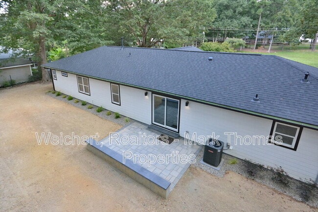 Building Photo - 1705 Mason Rd