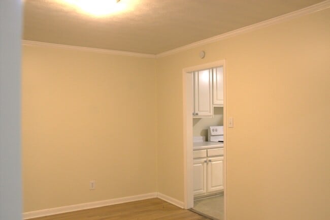 Building Photo - 514 Delaney Rd NW