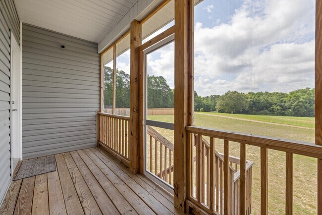 Building Photo - 55 Bushel Basket Dr