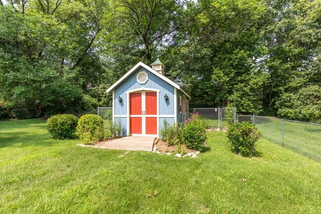 Building Photo - 2BD/2BATH Rockhill Home!