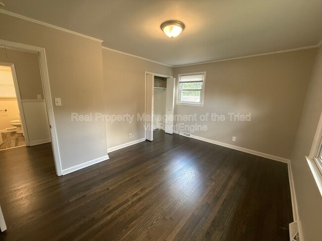 Building Photo - 2700 Brightwood Ct