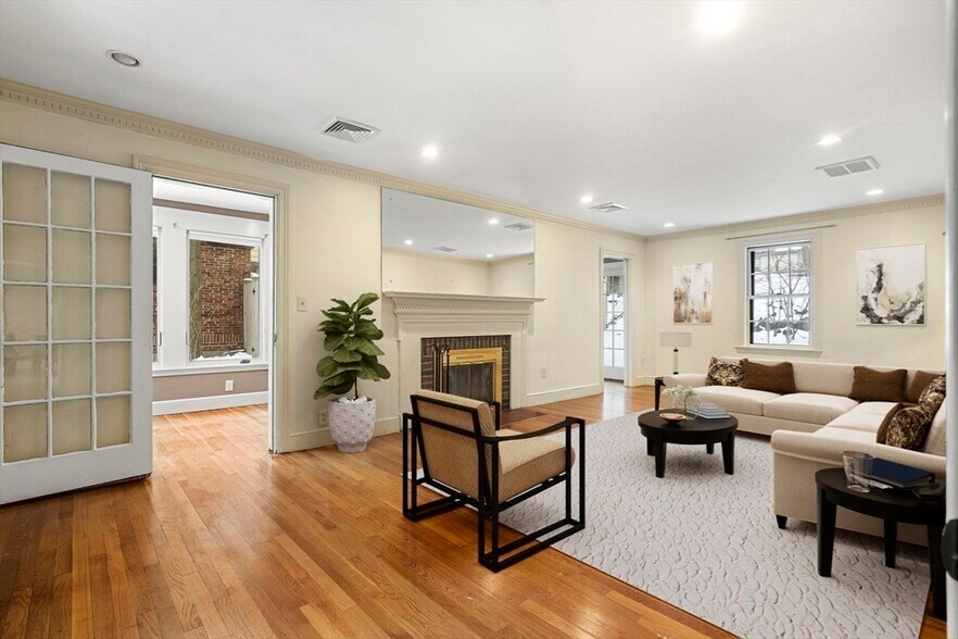 Building Photo - 233 Bonad Rd