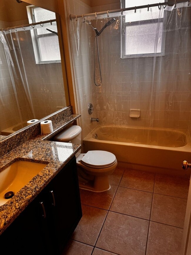 Building Photo - AVAILABLE NOW