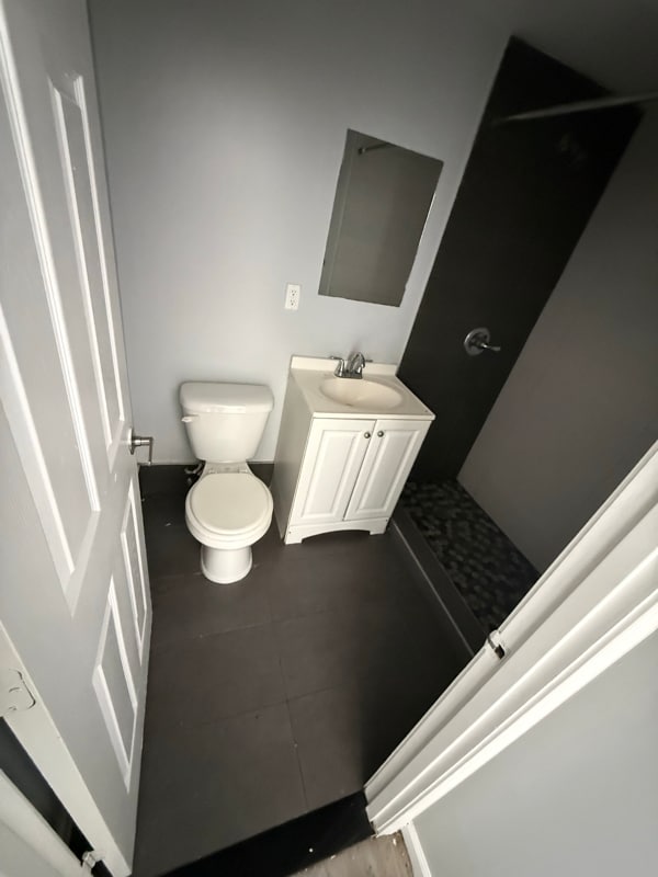 Building Photo - 194 Washington St