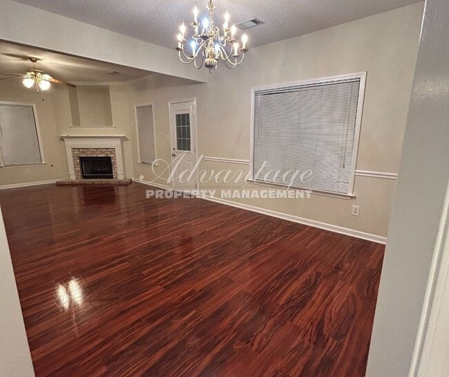 Building Photo - Newly Renovated Home | Collierville