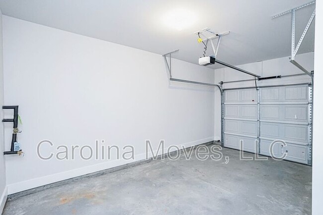 Building Photo - 1358 Maplesmith Way