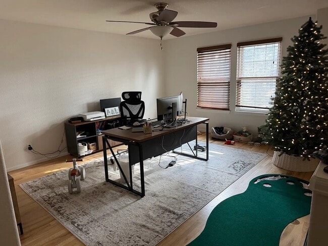 Building Photo - 9804 Grove St