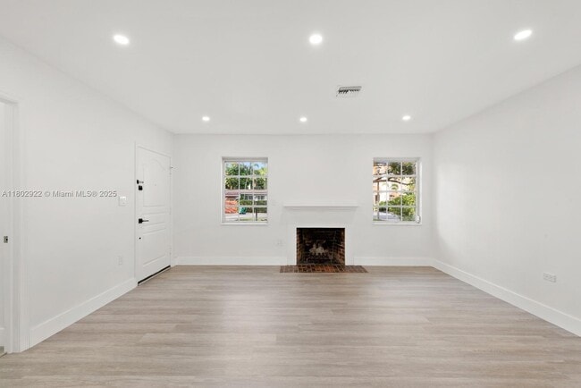 Building Photo - 4080 Hardie Ave