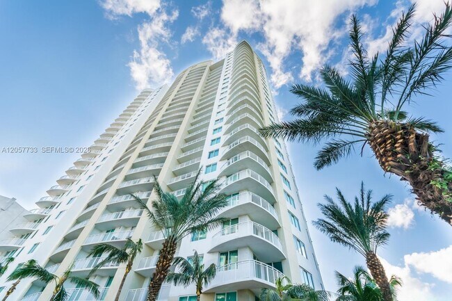 Building Photo - 1745 E Hallandale Beach Blvd