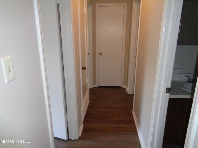 Building Photo - 5163 Haynes Dr