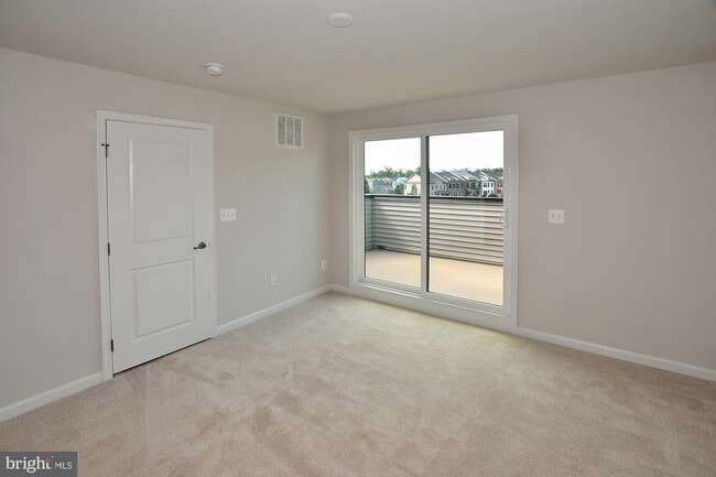 Building Photo - 43398 Apple Orch Sq