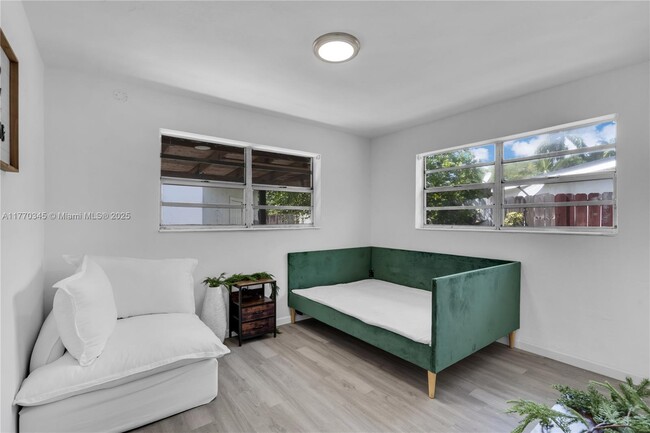 Building Photo - 3494 SW 56th Ave