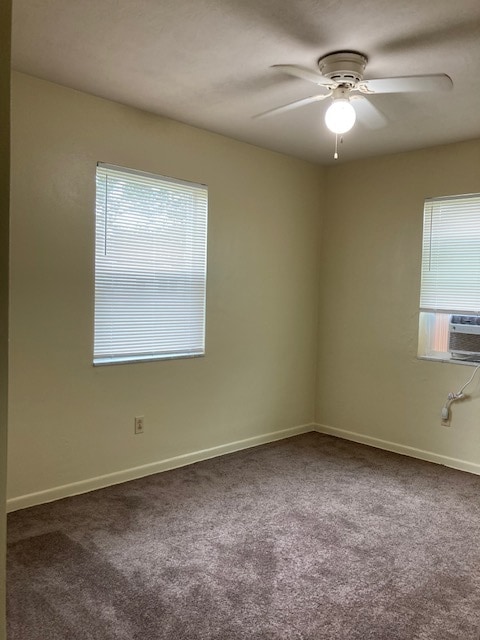 Building Photo - 943 N Village Dr