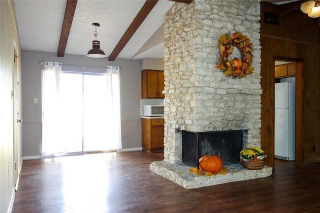 Building Photo - 1416 Cardinal Hill Dr