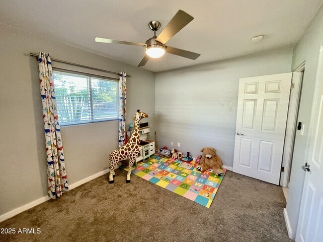 Building Photo - 1520 W Berridge Ln