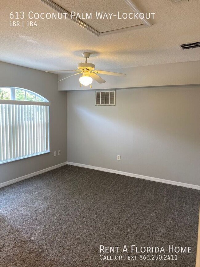 Building Photo - 613 Coconut Palm Way
