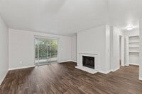 Building Photo - Saratoga