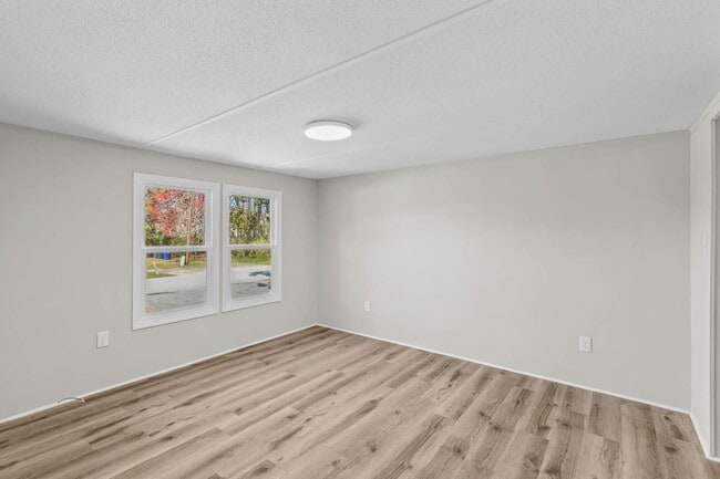 Building Photo - 100 Caviness Dr