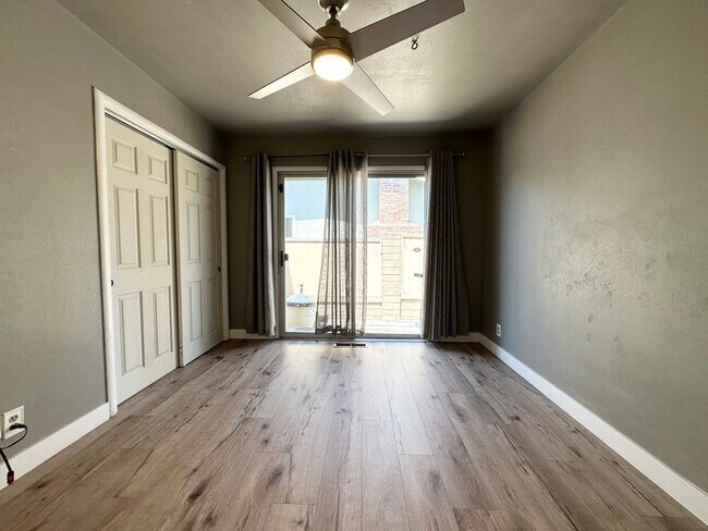 Building Photo - 5011 Jennings Way