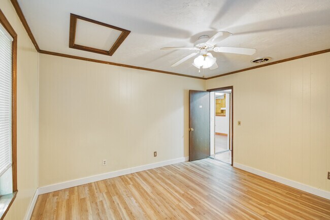 Building Photo - 289 Fern Hollow Rd