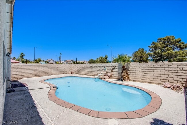 Building Photo - 7510 Isley Ave