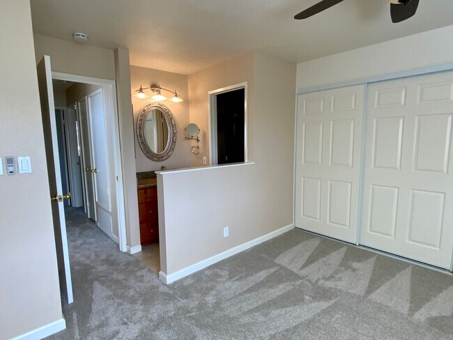Building Photo - Private location!  SkyWest Townhome for rent
