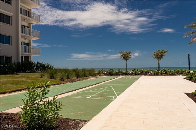 Building Photo - 3443 Gulf Shore Blvd N