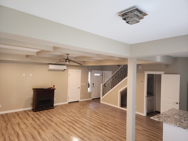 Building Photo - 958 152nd St E