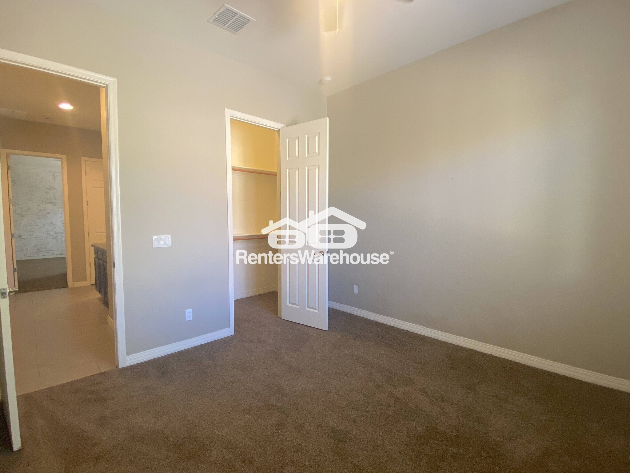 Building Photo - 19894 E Strawberry Dr