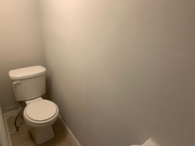 Building Photo - SECTION 8 and EDEN Accepted!! Spacious New...