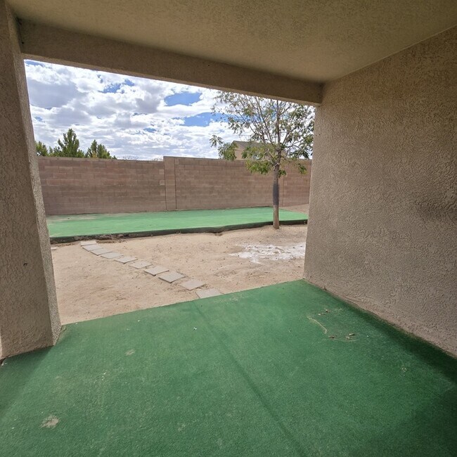 Building Photo - 2527 Ghost Ranch St SW