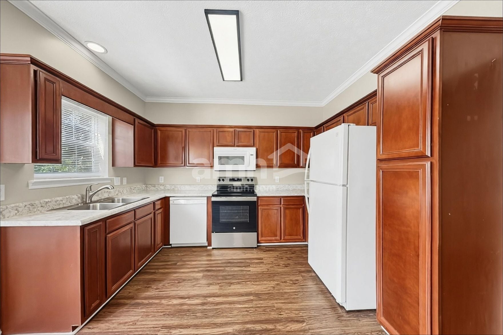 Building Photo - 221 Scarlet Ridge Ct