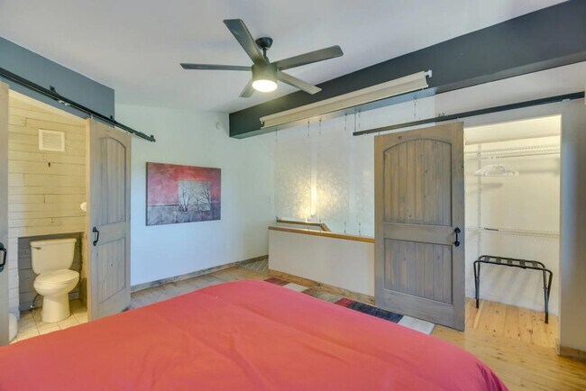 Building Photo - 465 Springmeadow Way