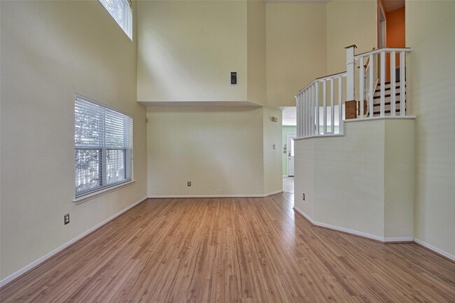 Building Photo - 59 W Gaslight Pl