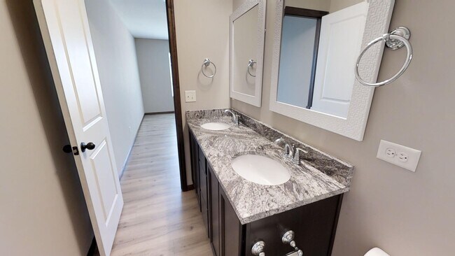 Building Photo - 8720 E Harry St