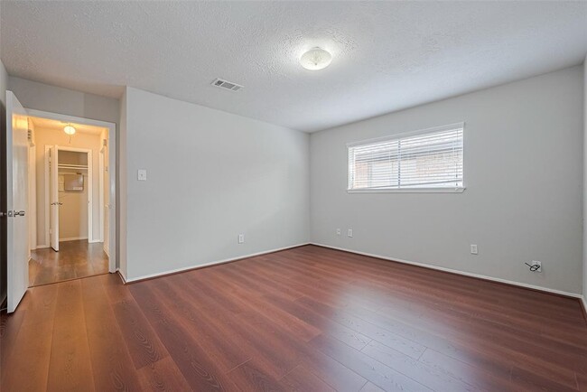 Building Photo - 17114 Quail Glen Dr