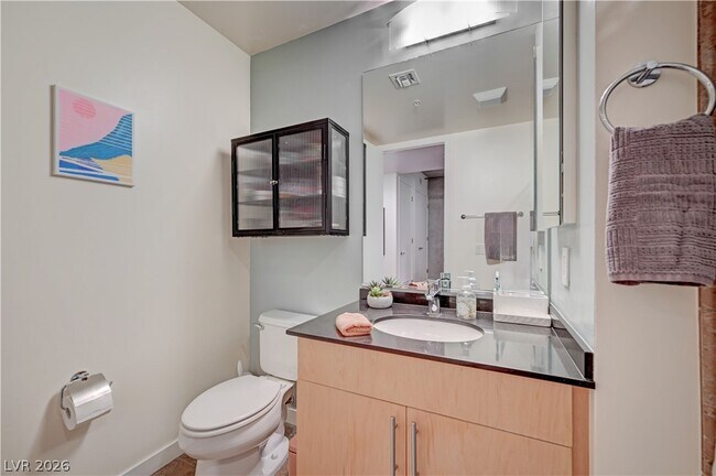 Building Photo - 353 E Bonneville Ave