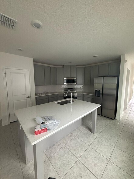 Building Photo - 4194 Sagefield Dr