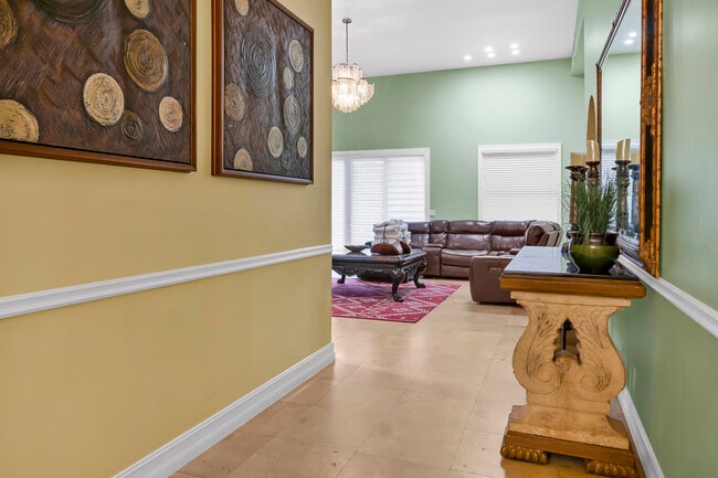 Building Photo - 12121 70th Pl N