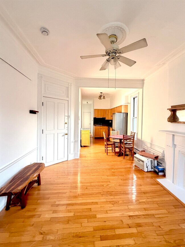 Building Photo - 237 3rd St