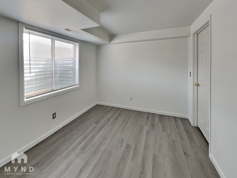 Building Photo - 7494 E Villanova Pl