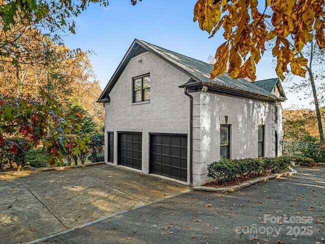 Building Photo - 5516 Hardison Rd