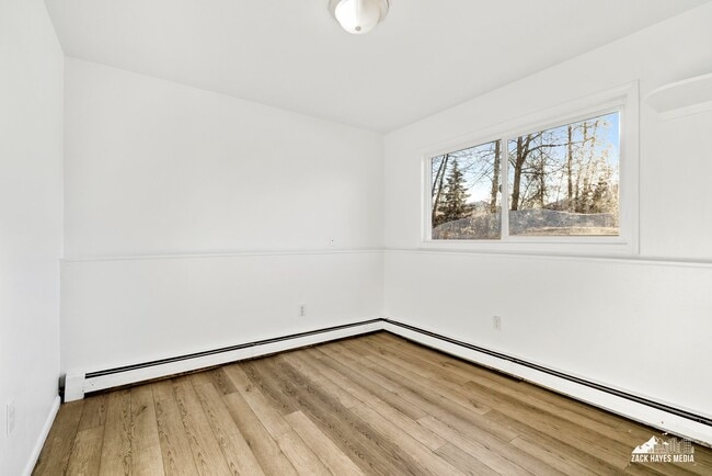 Building Photo - 19033 Whirlaway Rd