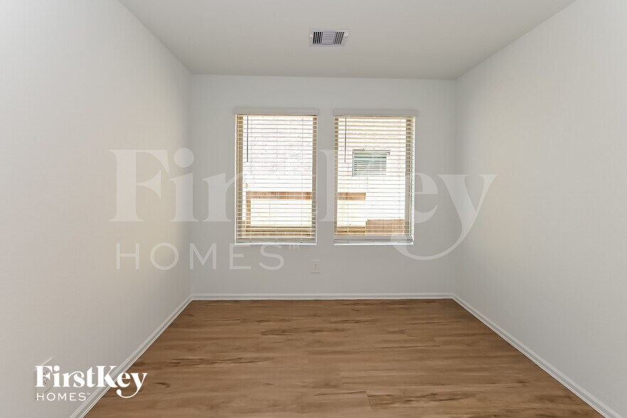 Building Photo - 24215 Becker Hollow Ln