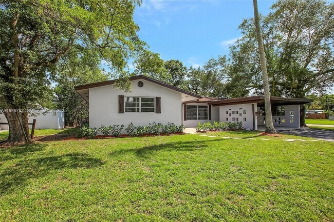 Building Photo - 5386 Balsam Terrace