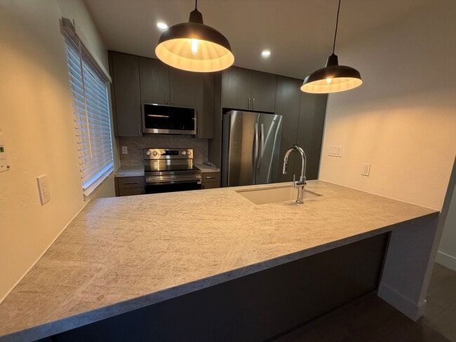 Building Photo - 435 Pine Meadows Dr