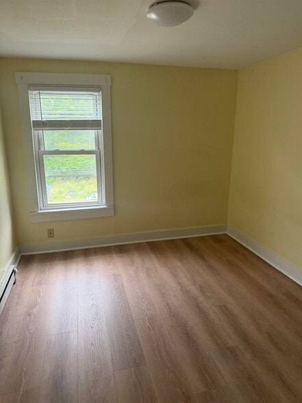 Building Photo - 27 Ashuelot St